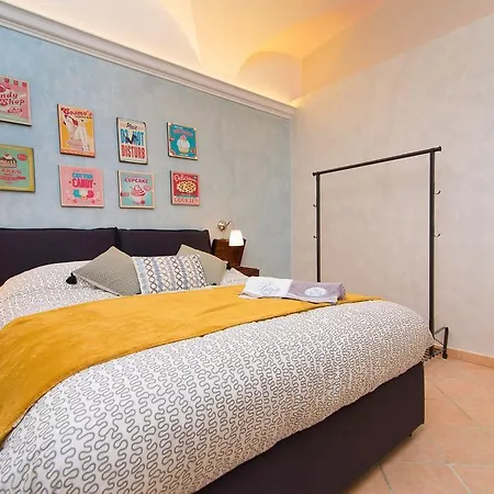 Arco Di Gallieno Couette-café Rome