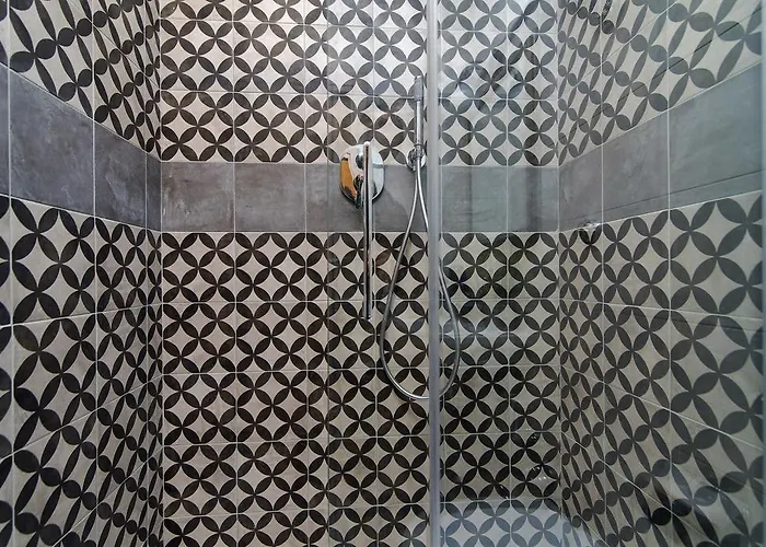 Arco Di Gallieno Couette-café